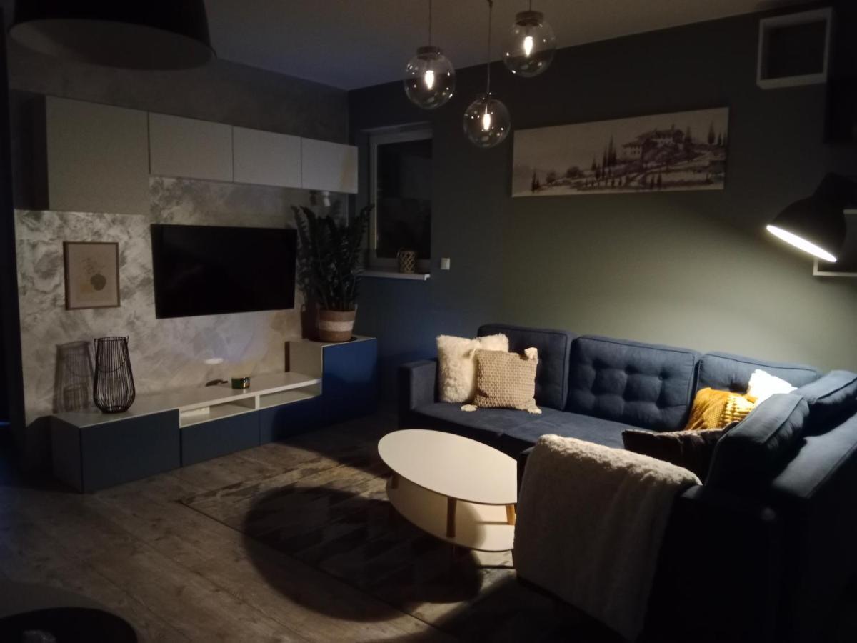 Ferienwohnung Apartament Na Zielonej Z Tarasem Schneidemühl Exterior foto